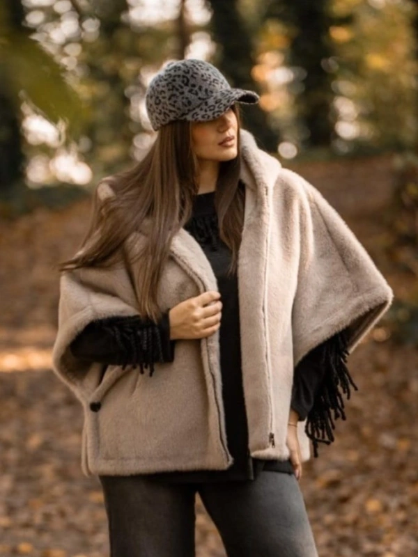25703 - CAPPA DONNA ECOPELLICCIA