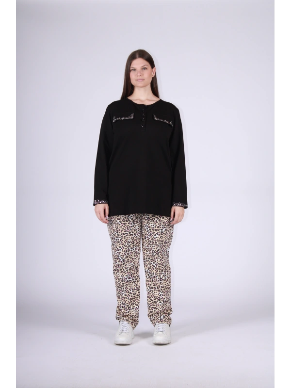 26031 SWEATSHIRT WITH RHINESTONE PADS