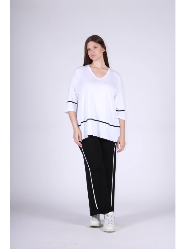 26118 RUFFLE SWEATER